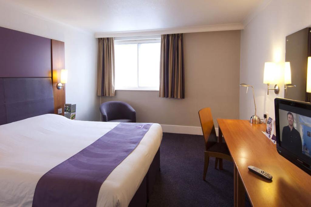 Premier Inn Newcastle Team Valley Gateshead Exterior foto